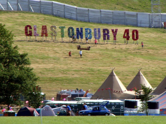 Inside the festival grounds, we are allocated a strategeous spot in the Healing Fields, in the Green Fields area.